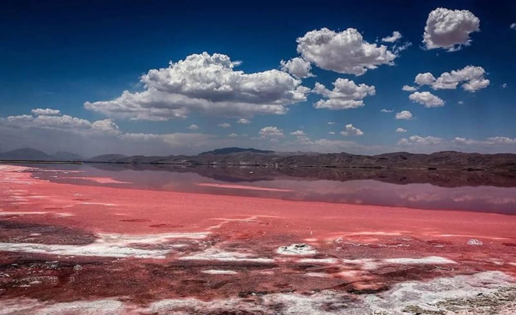 تصویری از دریاچه مهارلو